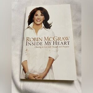 🛍️ 2 / $10 🛍️ Novel “Inside My Heart” By Robin McGraw